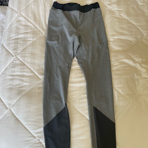 Lululemon lab esker tight - Picture 4 of 8